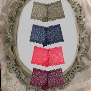 Ultra Flattering Lace Boy Shorts, Dark Palettes